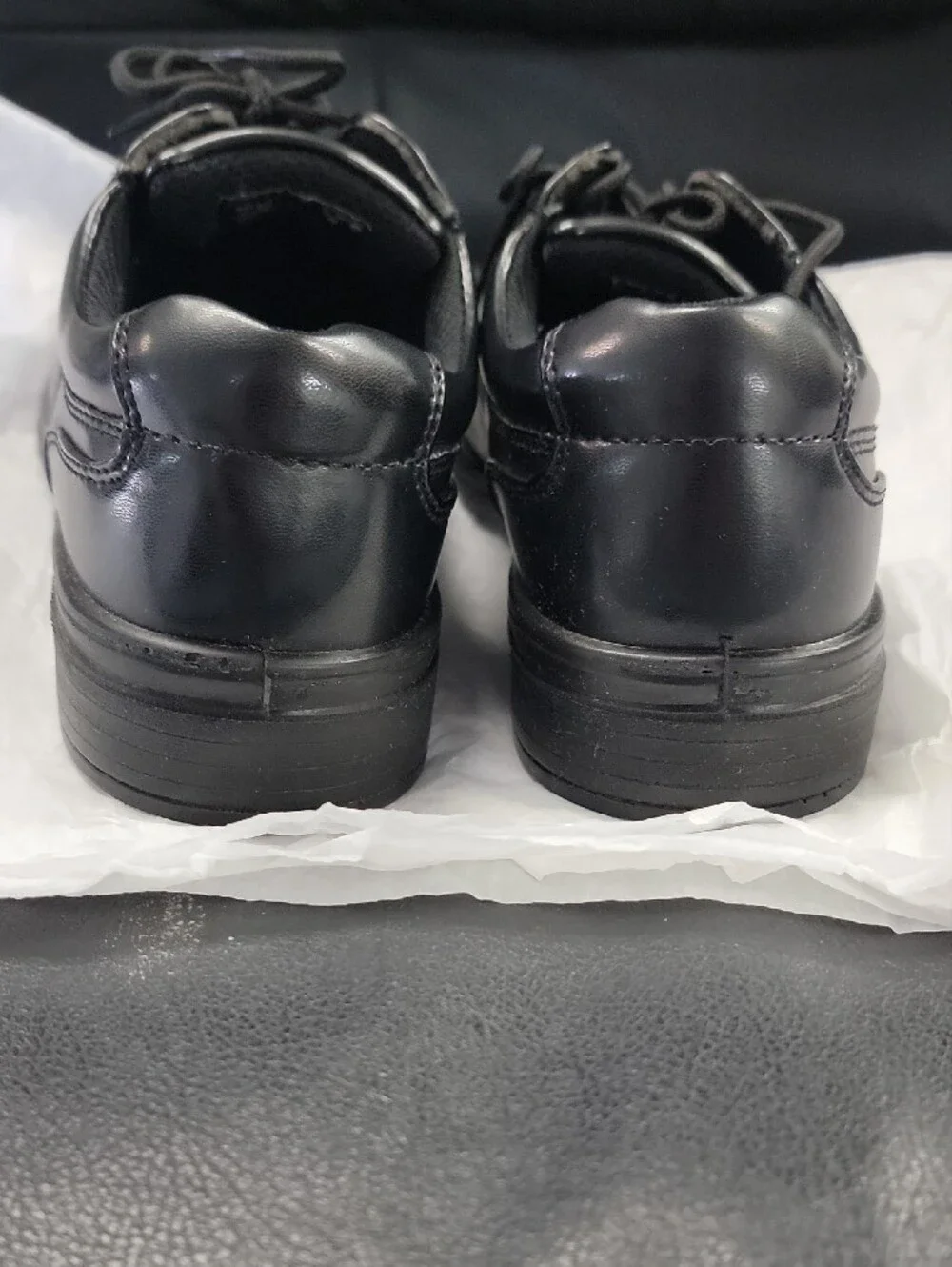 Deer Stags Black Lace-Up Dress Oxfords with Rounded Toe